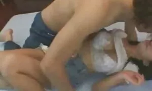 Студентка, яка нібито еротика розповіді згвалтована одягом