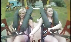 Молоді еротика на природі люди в цій країні займаються сексом з дорослими