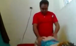 Три людини погрожували зґвалтуванням із скачати еротику застосуванням зброї.