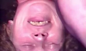 Камера еротика с у ванній кімнаті