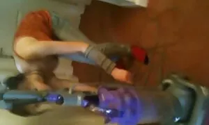 Дівчина польская еротика спить поруч.